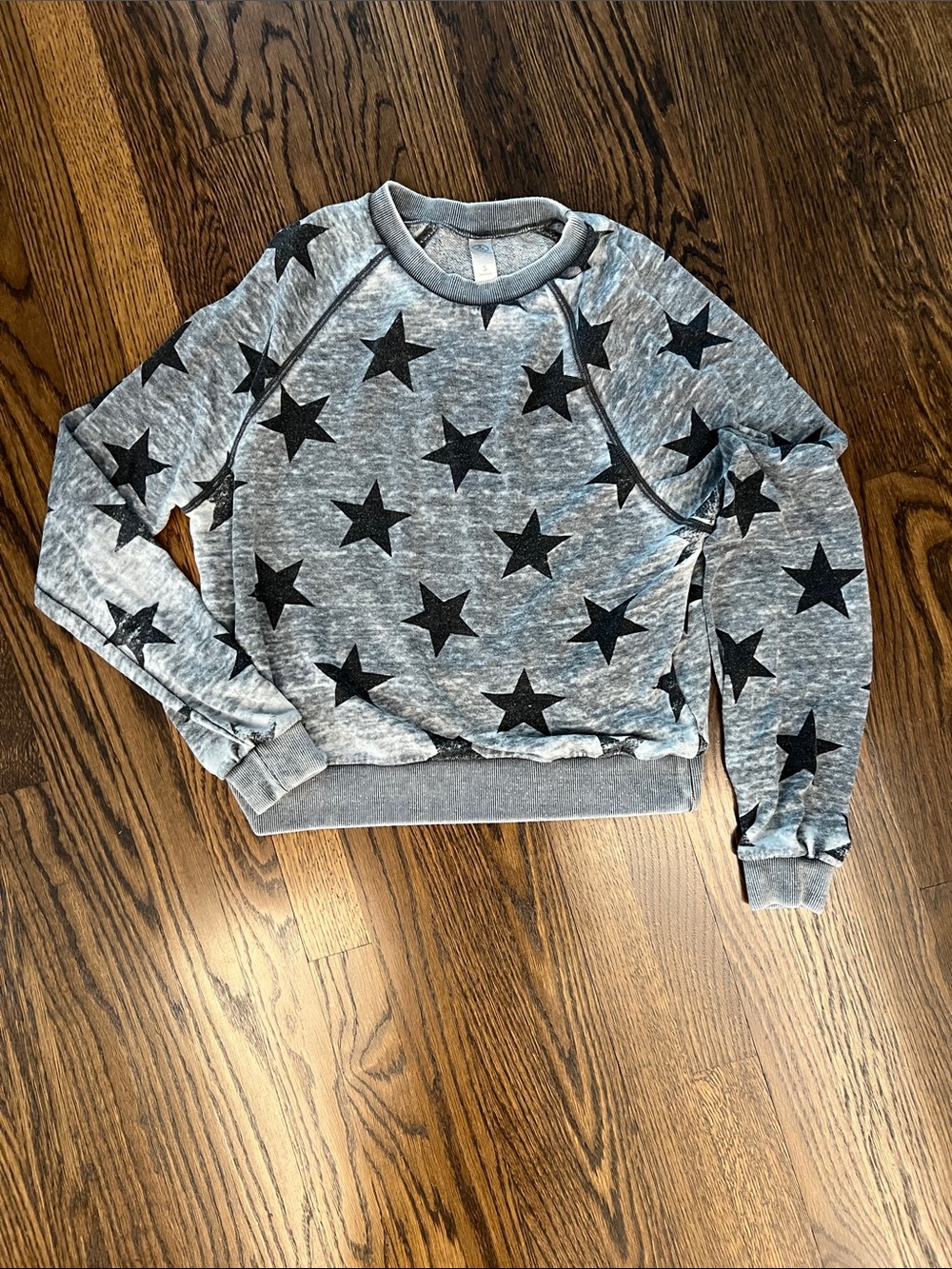 Alternative Grey Distressed Black Star Crop Sweatshirt.Light weight. Small